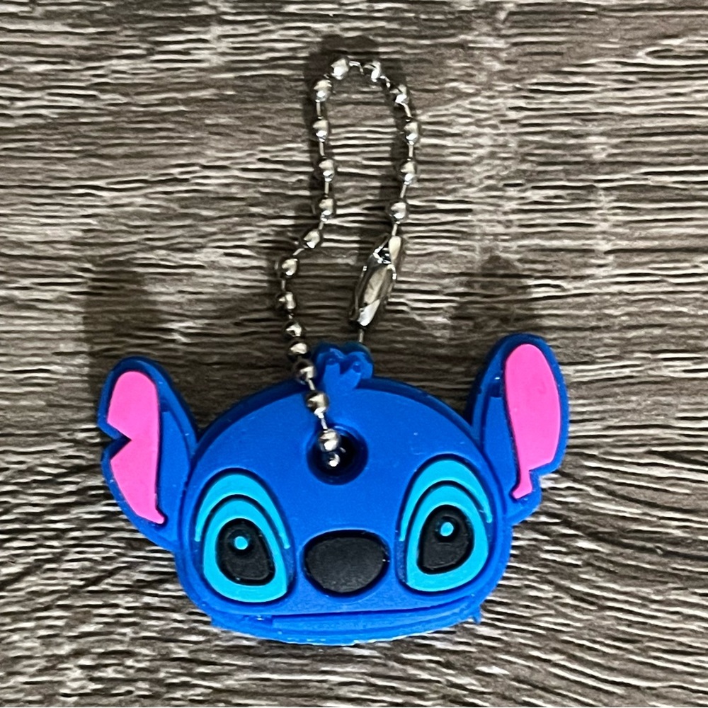 NWOT Stitch Key Cap Cover Holder